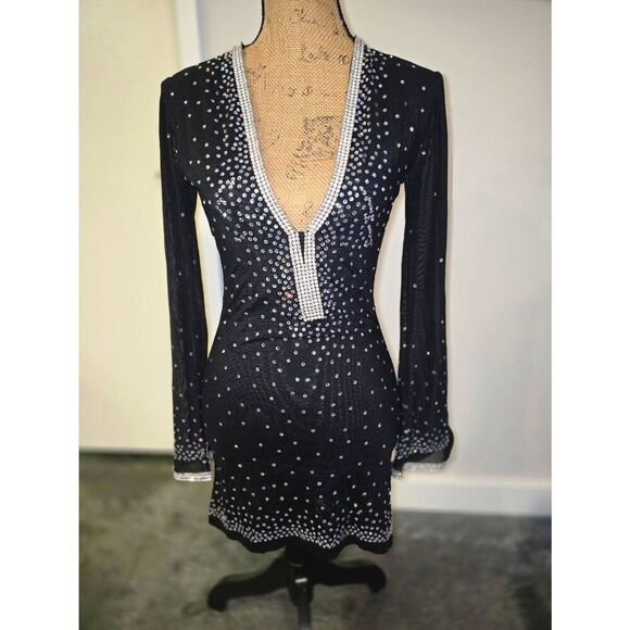 L'impasse Bodycon Dress - Picture 4 of 16
